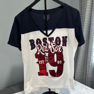 Genuine Merchandise Blue and White Graphic Short Sleeve T-Shirt